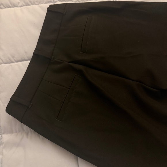 NWT WHBM SIZE 2P BLACK CAPRI PANTS - Picture 5 of 5